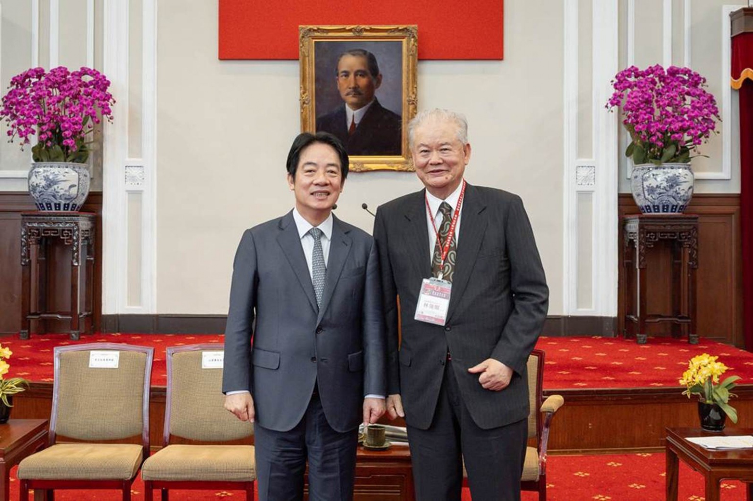 賴清德總統與林榮顯董事長.jpg (361 KB)
